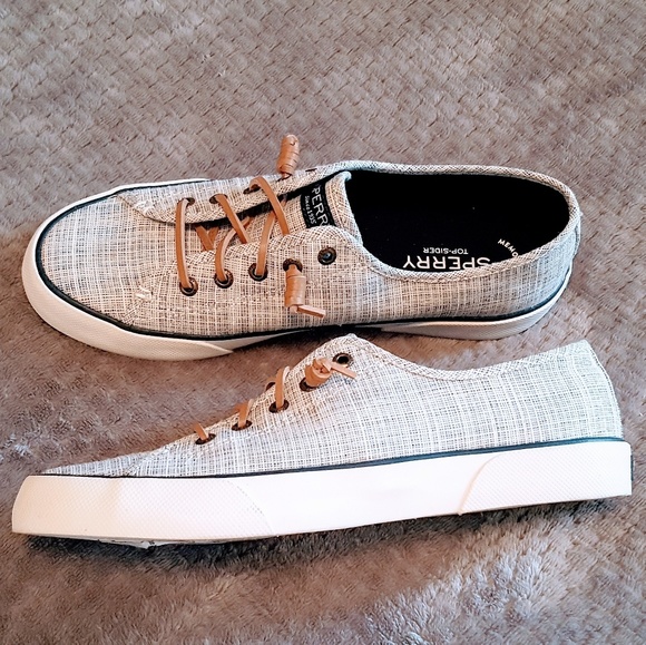 sperry pier view white